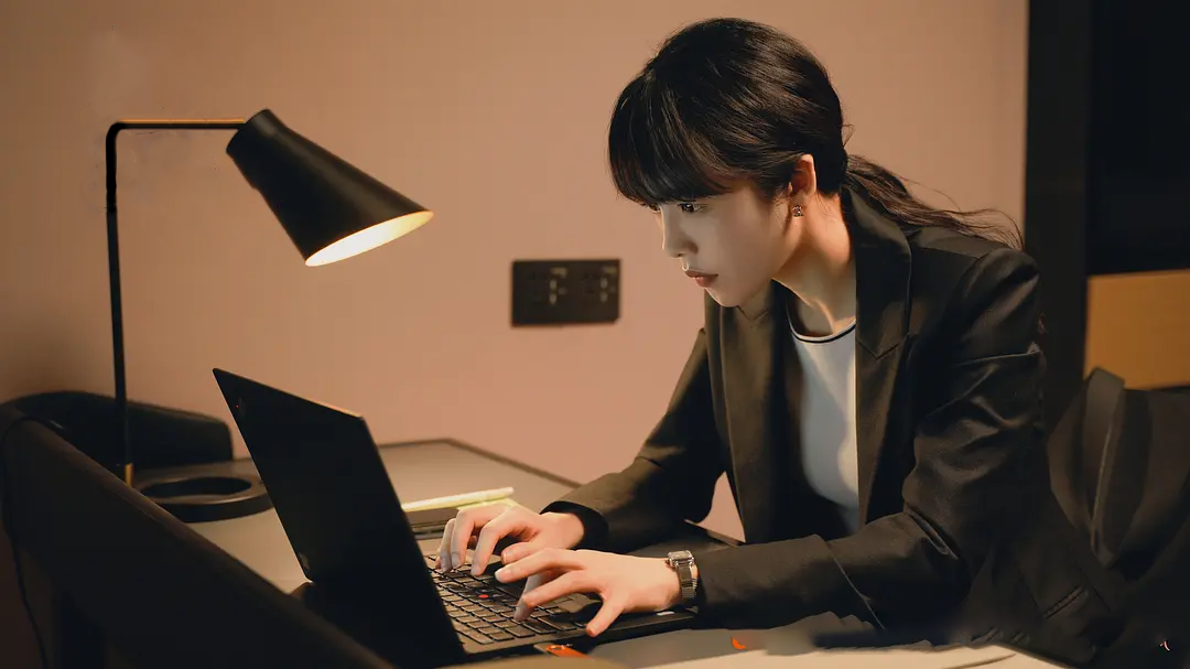 &ldquo;靠语音输入写论文&rdquo;，05后真的不会用电脑了？