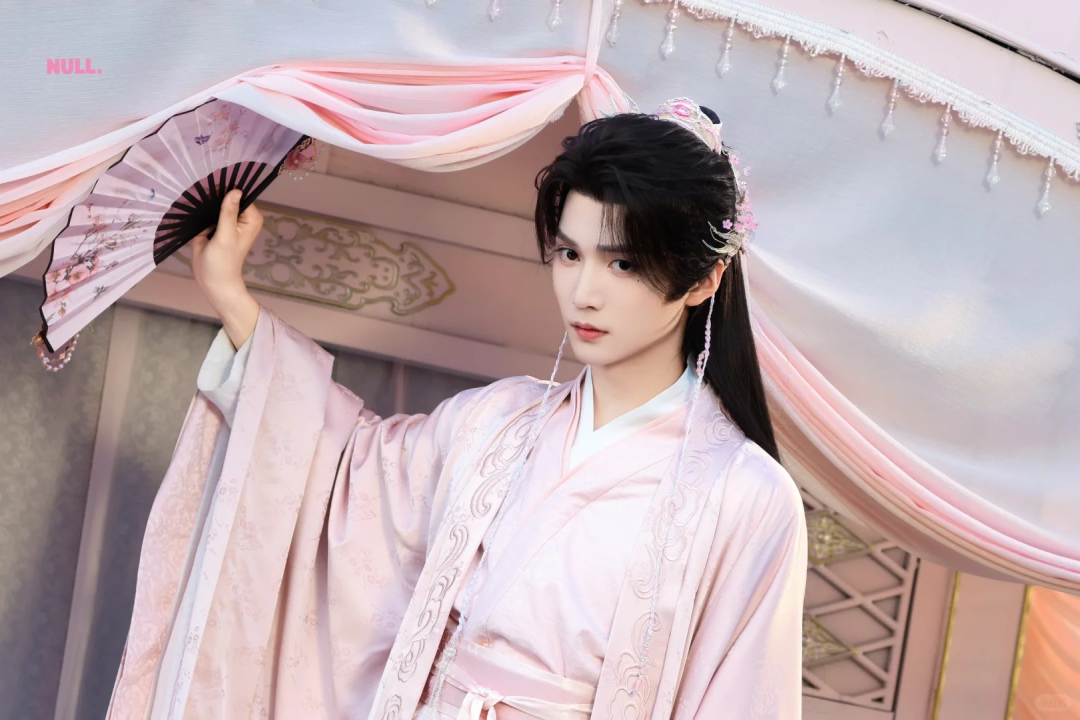 短剧圈风云突变！王培延稳坐榜一，柯淳强势回归，跨年舞台惊艳出圈！张翅深耕&ldquo;疯批男主&rdquo;，暂居第三！