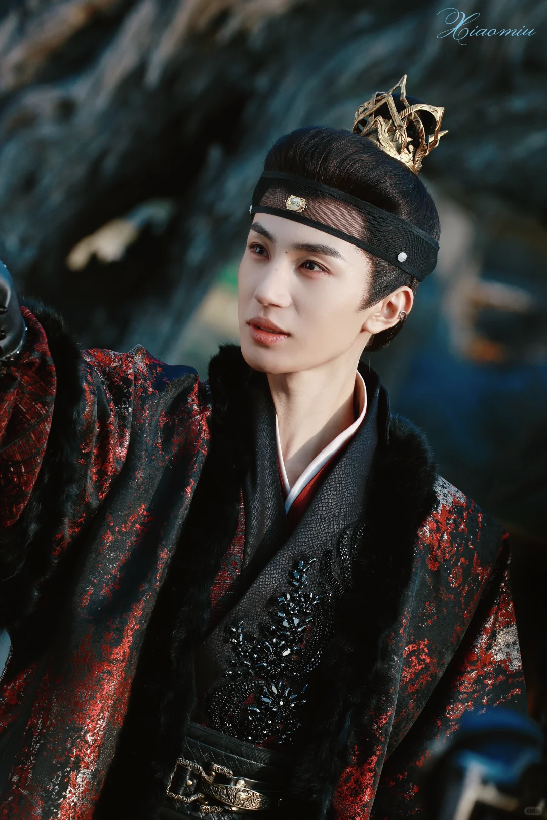 张翅逆袭登顶！疯批破碎奶狗人设杀疯了！吴添豪跌至第二，劳模王皓祯热度稳居前三！