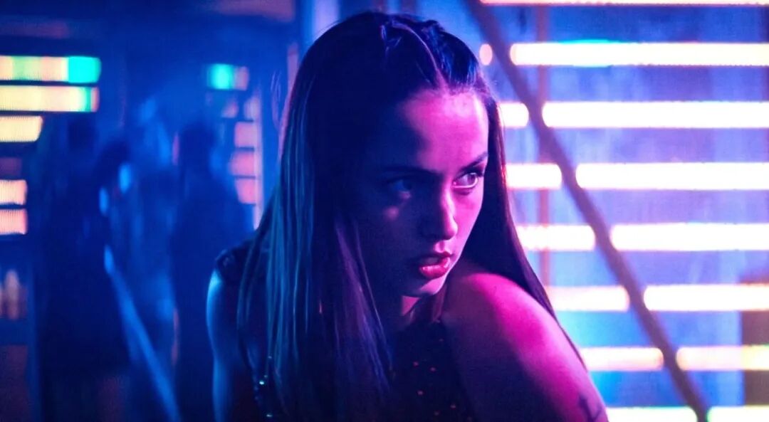 性感女星变身健身网红；放下超人战衣的他要疾速追杀化