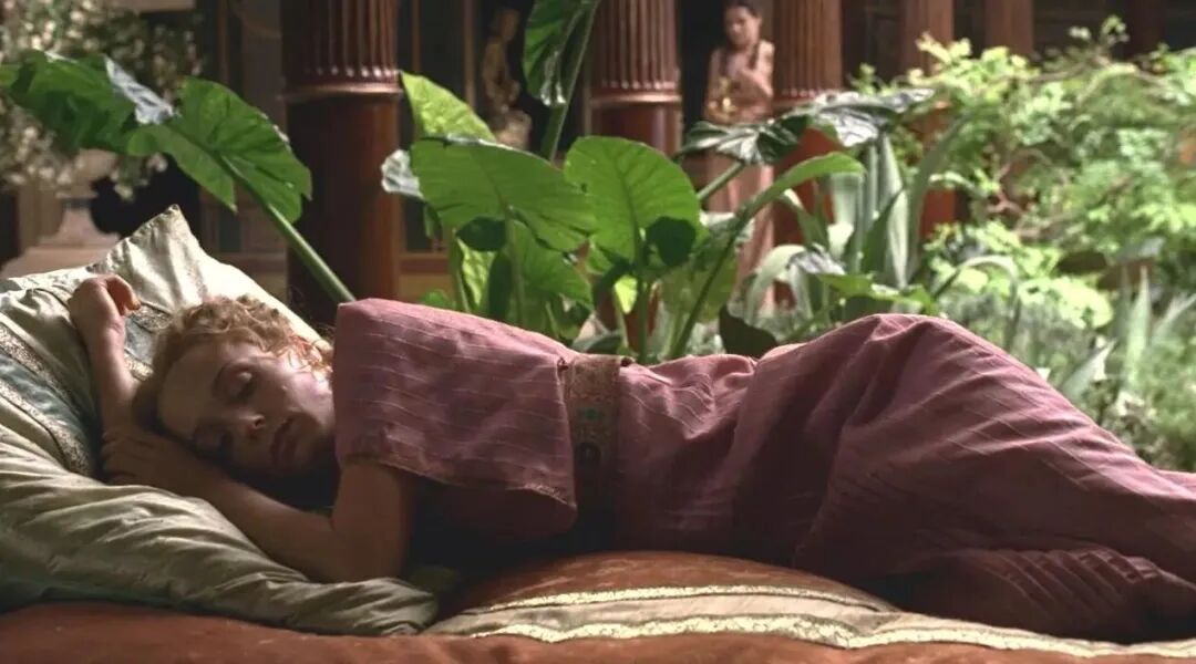 不输《斯巴达克斯》，HBO这部美剧拍得太狠了