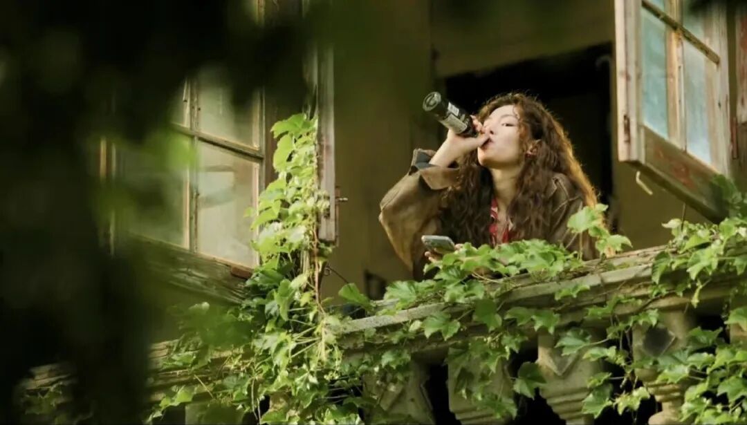 最会喝酒的一群女人，已经不上传统酒桌了