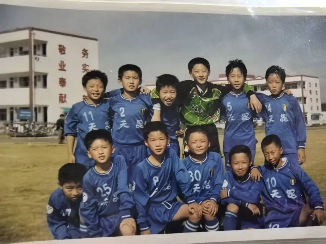 2026年春天，当苏超赛场等来属于它的球衣