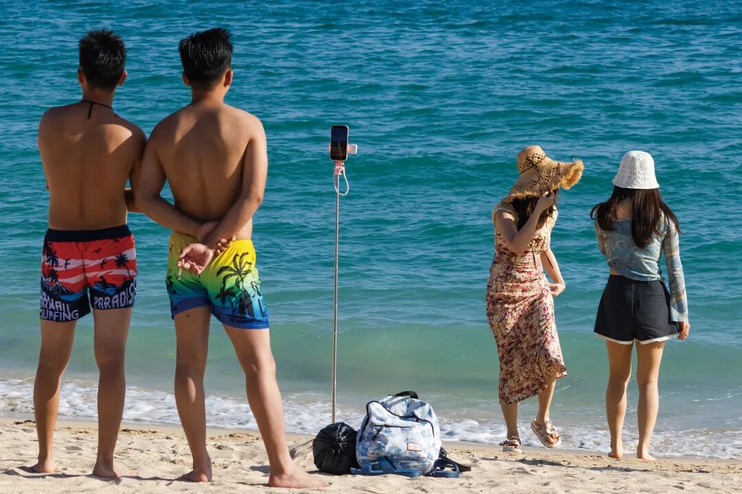 模仿&ldquo;油腻男&rdquo;火遍全网后，她不想再拍了