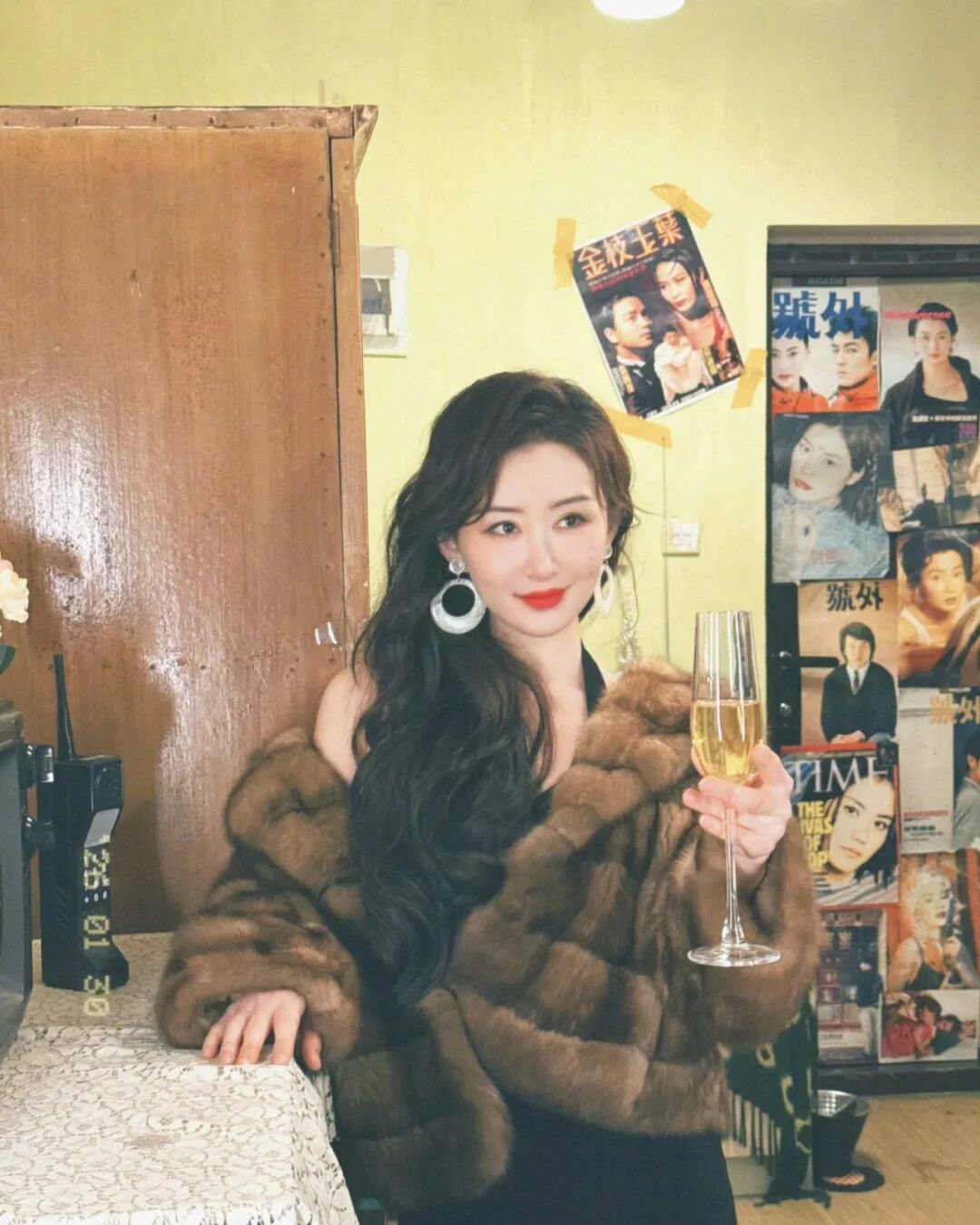 尘封16年的老剧助她翻红，但她早就不在乎了