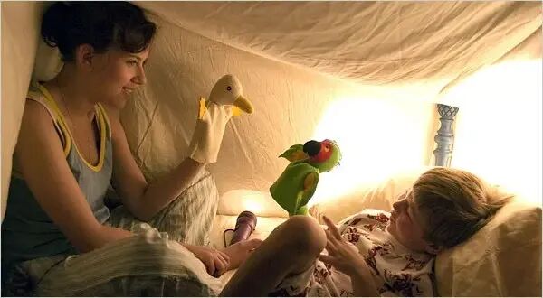 寡姐开发剧版《保姆日记》；卷福&ldquo;洗劫&rdquo;梵蒂冈？